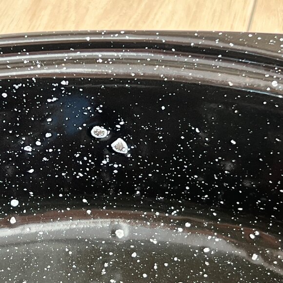 Vintage Black Speckled Oval Enamelware Roaster Pan & Lid  8" X 13" DISPLAY/PROP - Picture 13 of 16